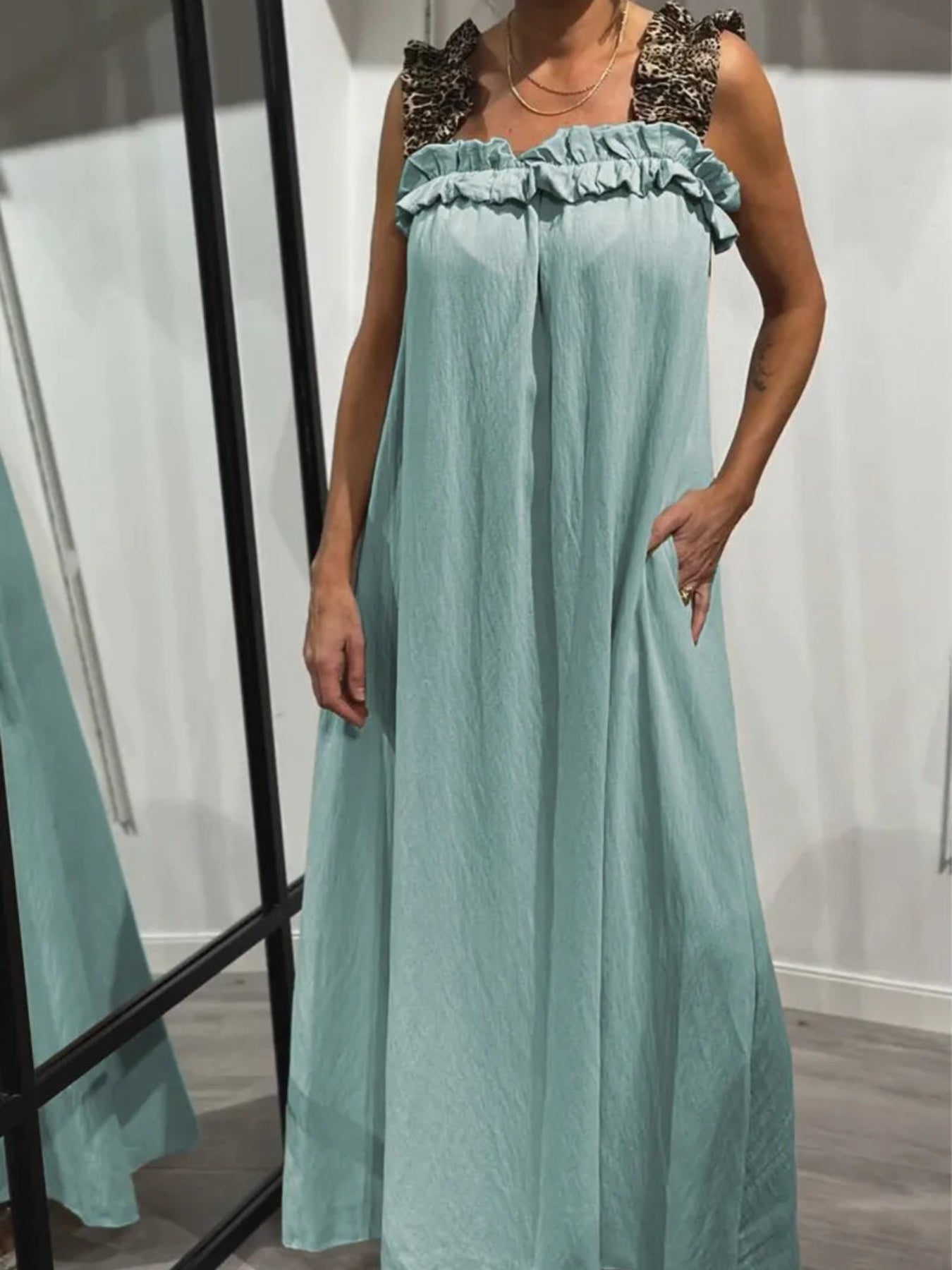 ac84527b86bd4c0988679e0d2c4de21e-Max